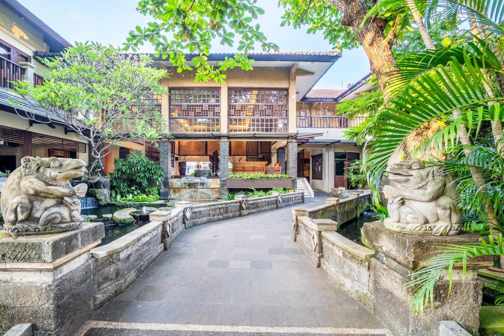 Hotel Risata Bali & 4*